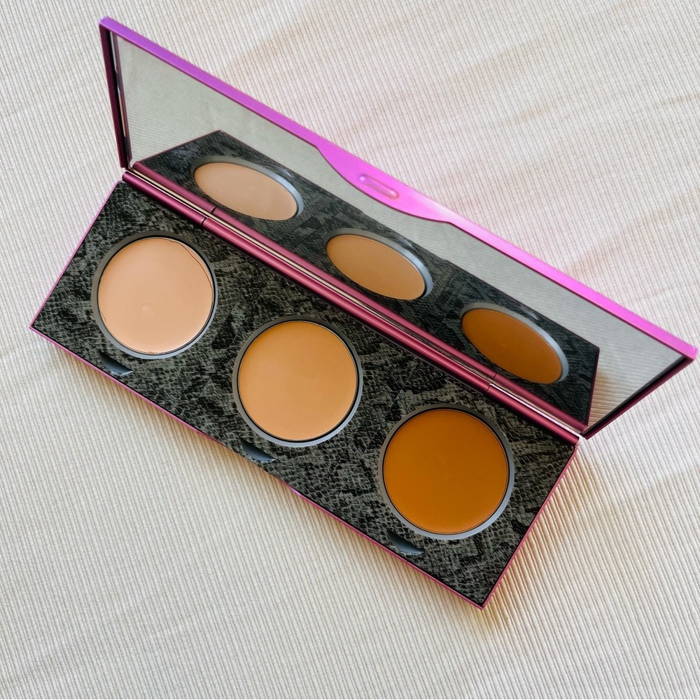 MALLY Beauty Pro-Tricks Correcting Palette LIGHTER Makeup Contour Conceal NIB Ne